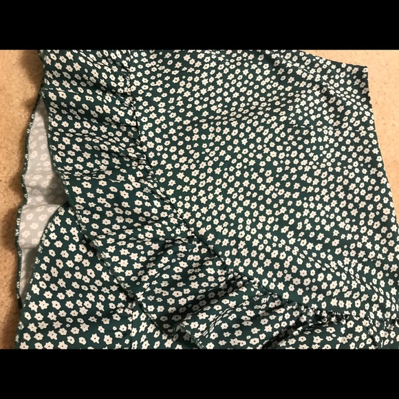 Green flower skirt - Picture 2 of 2